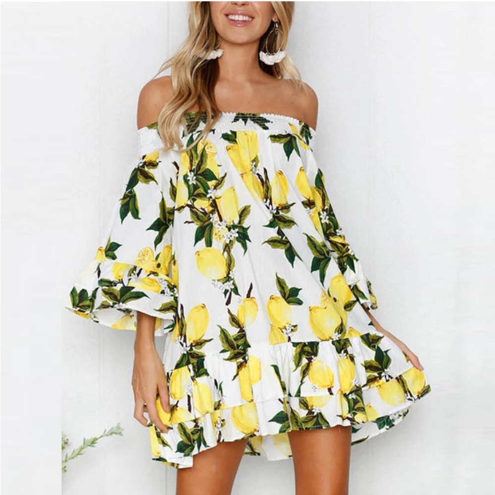 Off shoulder flowy short lemon print dress size Large